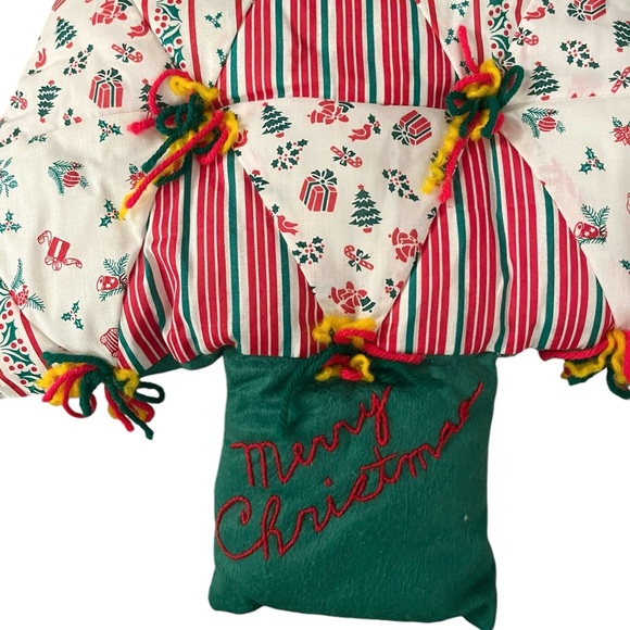 2 Quilted Patchwork Christmas Trees 22” Wall Hangings Pillows Vintage Kitsch - Picture 12 of 13